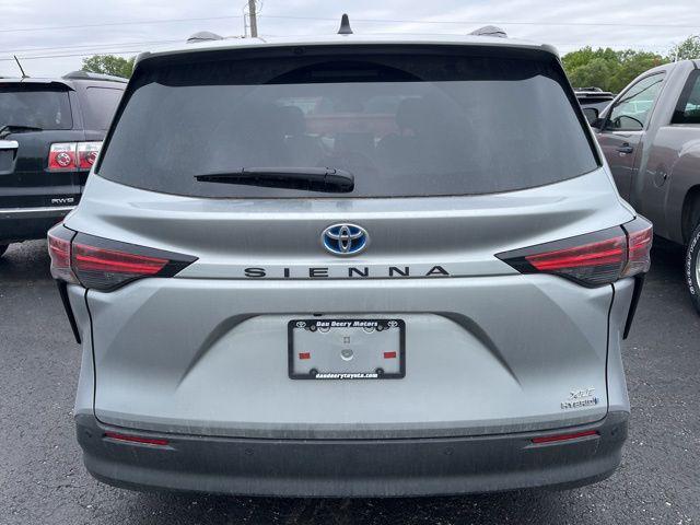 used 2022 Toyota Sienna car