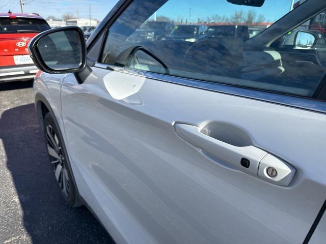 used 2025 Mitsubishi Outlander car, priced at $26,823