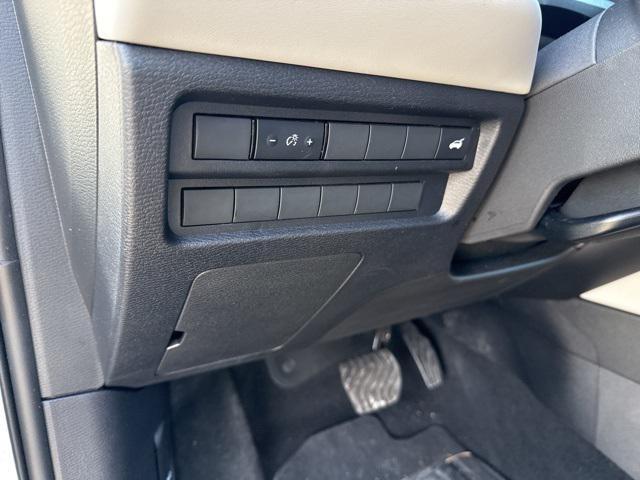 used 2025 Mitsubishi Outlander car, priced at $26,823