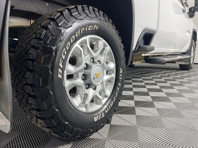 used 2024 Chevrolet Silverado 2500 car, priced at $50,413