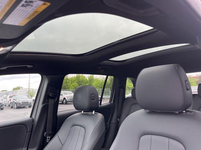 used 2023 Mercedes-Benz GLB 250 car, priced at $29,180