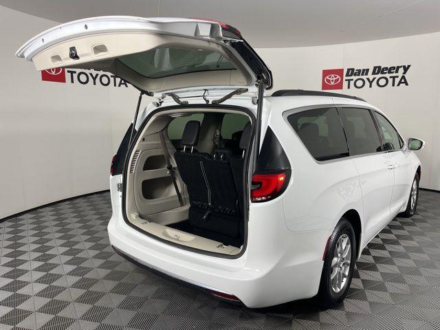 used 2022 Chrysler Pacifica car, priced at $29,546