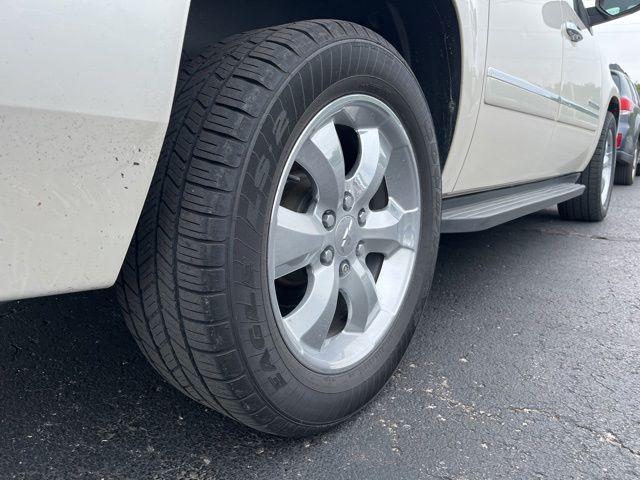 used 2011 Chevrolet Suburban car