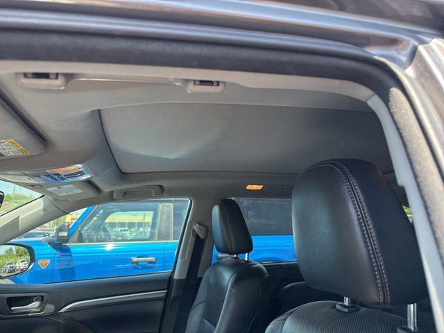 used 2017 Toyota Highlander car, priced at $21,700