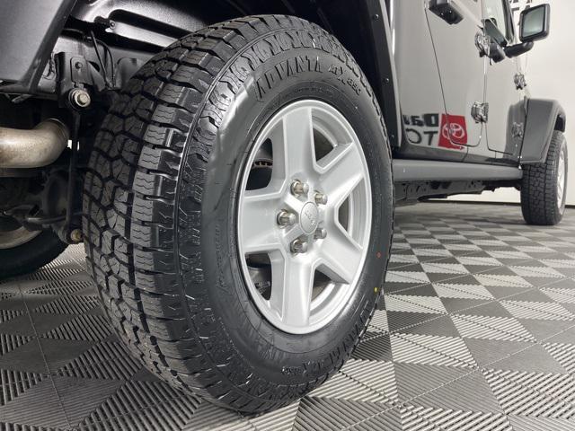 used 2021 Jeep Gladiator car, priced at $24,500