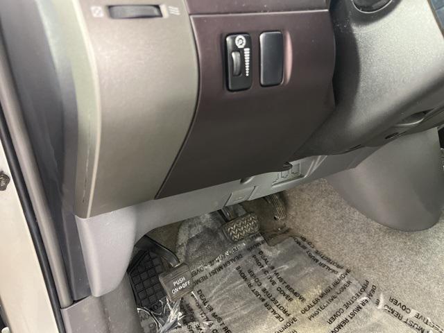 used 2005 Toyota Prius car, priced at $3,200