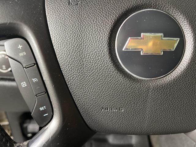 used 2007 Chevrolet Avalanche car, priced at $9,400