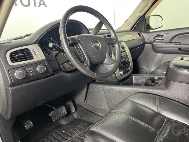 used 2007 Chevrolet Avalanche car, priced at $9,400