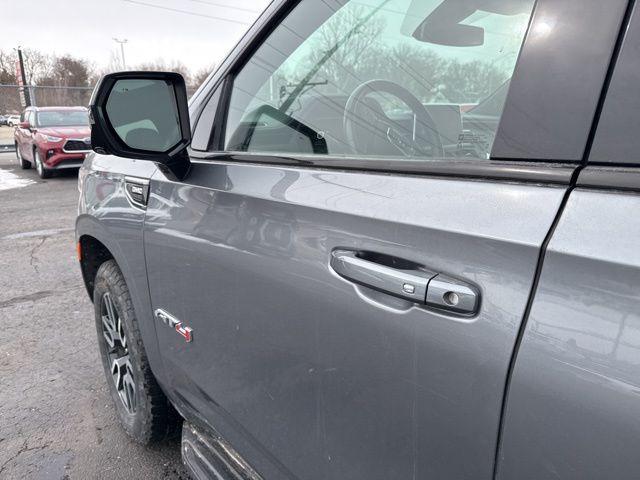 used 2022 GMC Yukon XL car, priced at $49,706