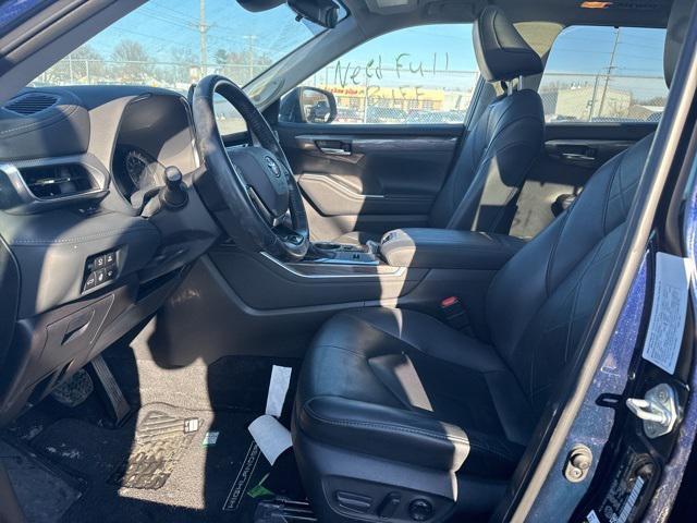 used 2021 Toyota Highlander Hybrid car, priced at $37,934