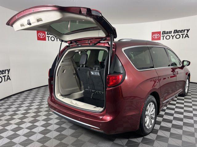 used 2018 Chrysler Pacifica car, priced at $11,913