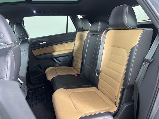 used 2021 Volkswagen Atlas Cross Sport car, priced at $24,024