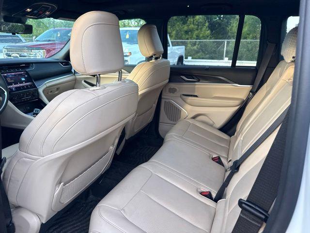 used 2024 Jeep Grand Cherokee car, priced at $37,400