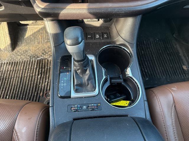 used 2018 Toyota Highlander car, priced at $19,400