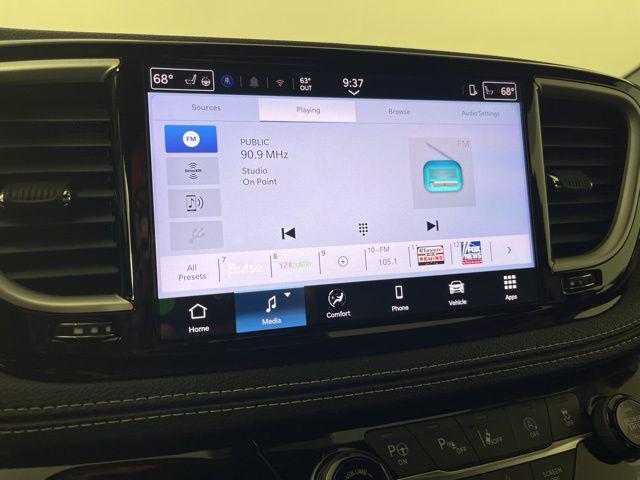 used 2025 Chrysler Pacifica car, priced at $36,344