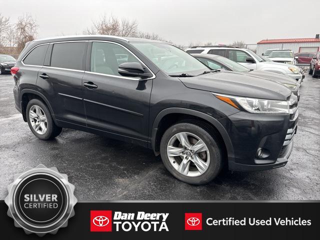 used 2018 Toyota Highlander car, priced at $23,400