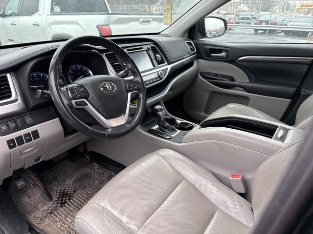 used 2018 Toyota Highlander car, priced at $23,400