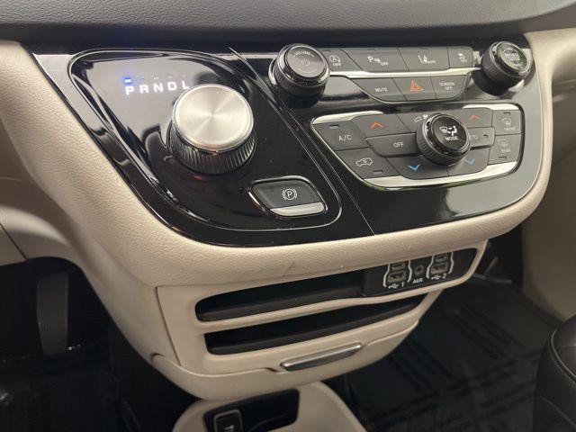 used 2023 Chrysler Pacifica car, priced at $22,792