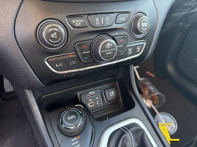 used 2017 Jeep Cherokee car, priced at $14,900