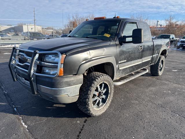 used 2004 Chevrolet Silverado 2500 car