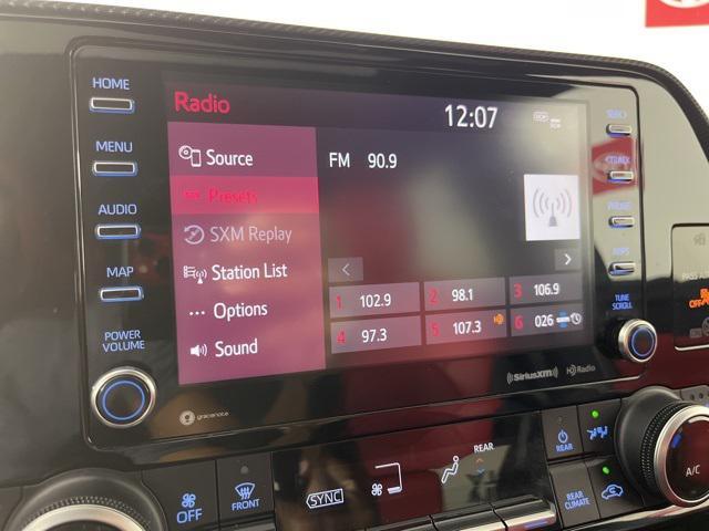 used 2021 Toyota Highlander car, priced at $32,500