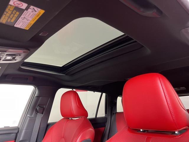 used 2021 Toyota Highlander car, priced at $32,500