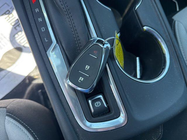 used 2020 Chevrolet Equinox car, priced at $17,327