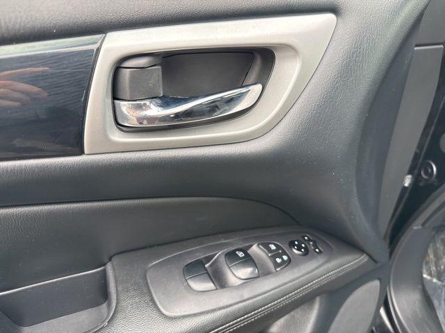 used 2019 Nissan Pathfinder car