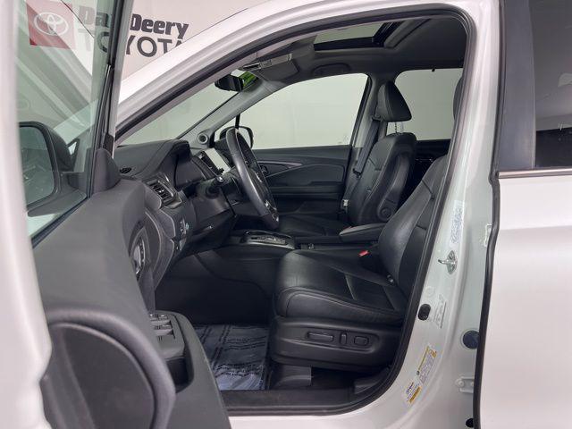 used 2022 Honda Pilot car, priced at $33,010