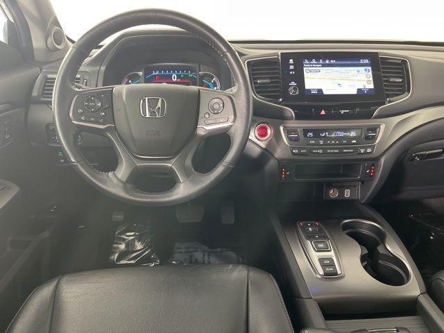 used 2022 Honda Pilot car, priced at $33,010