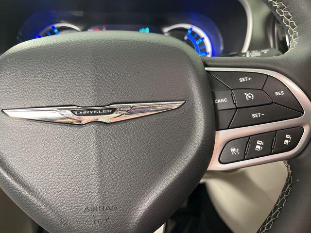 used 2024 Chrysler Pacifica Hybrid car, priced at $32,026