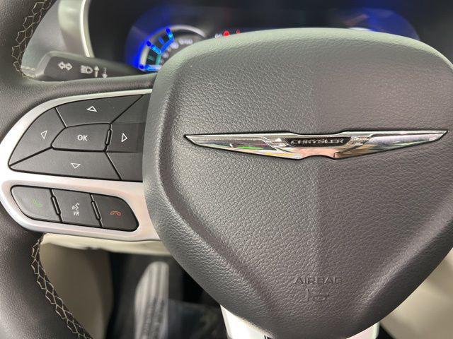 used 2024 Chrysler Pacifica Hybrid car, priced at $32,026