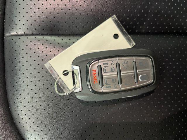 used 2024 Chrysler Pacifica Hybrid car, priced at $32,026