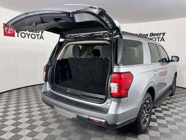 used 2024 Ford Expedition car, priced at $34,821