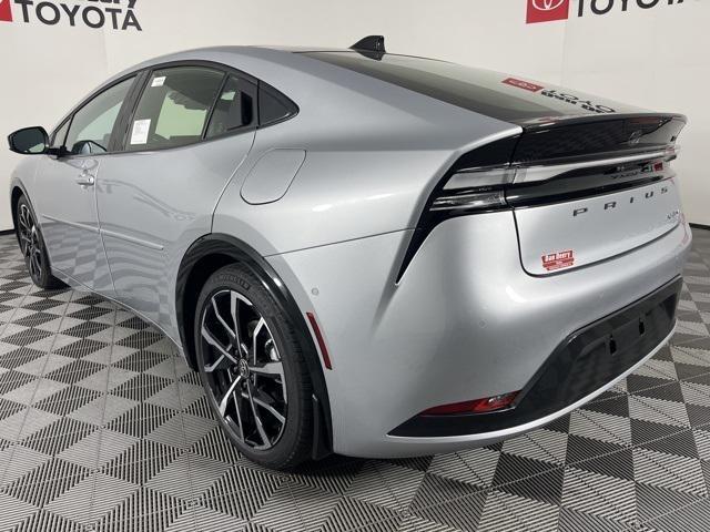 new 2026 Toyota Prius Plug-In Hybrid car, priced at $43,031