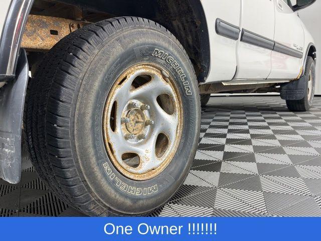 used 2001 Toyota Tundra car, priced at $7,250