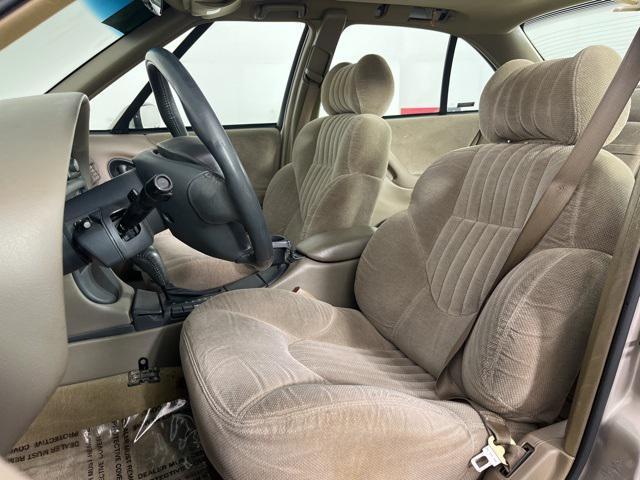 used 1998 Pontiac Bonneville car, priced at $2,995