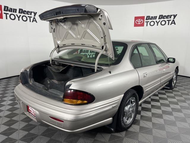 used 1998 Pontiac Bonneville car, priced at $2,995