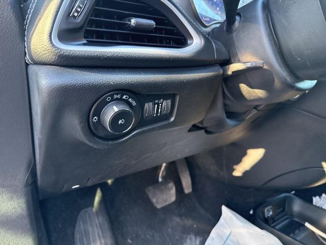 used 2023 Chrysler Pacifica car, priced at $19,030