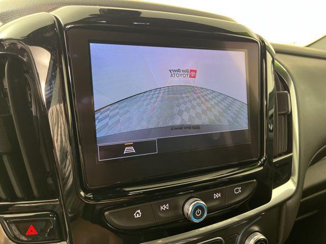 used 2022 Chevrolet Traverse car, priced at $27,481