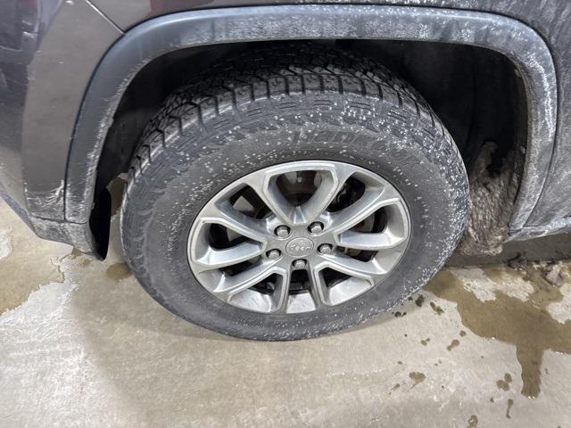 used 2016 Jeep Grand Cherokee car, priced at $13,200