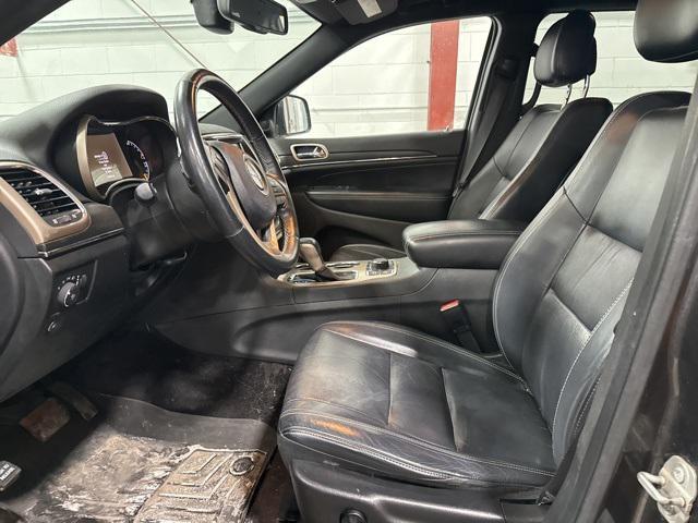 used 2016 Jeep Grand Cherokee car, priced at $13,200