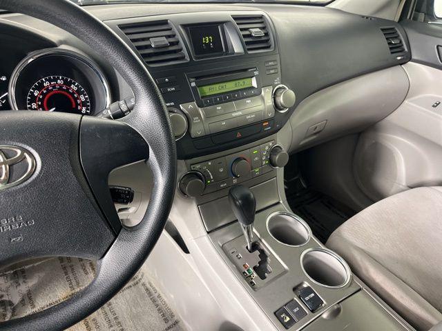 used 2008 Toyota Highlander car, priced at $5,500