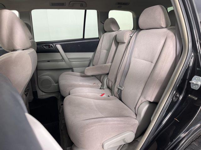 used 2008 Toyota Highlander car, priced at $5,500