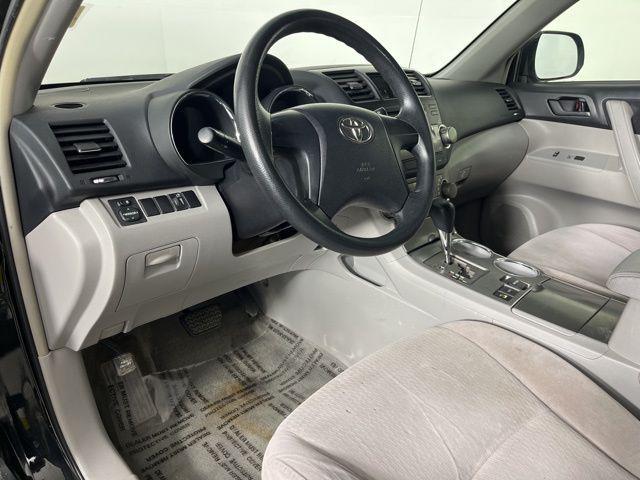used 2008 Toyota Highlander car, priced at $5,500