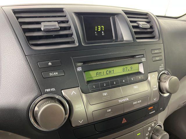 used 2008 Toyota Highlander car, priced at $5,500