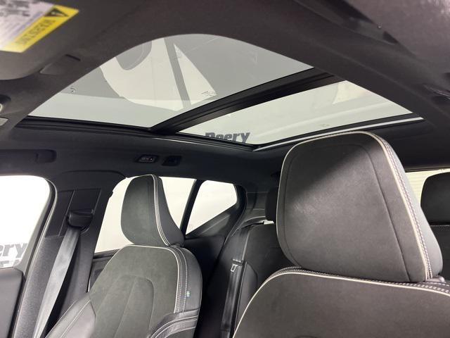 used 2021 Volvo XC40 car, priced at $26,500