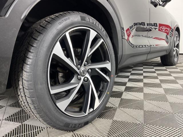 used 2021 Volvo XC40 car, priced at $26,500
