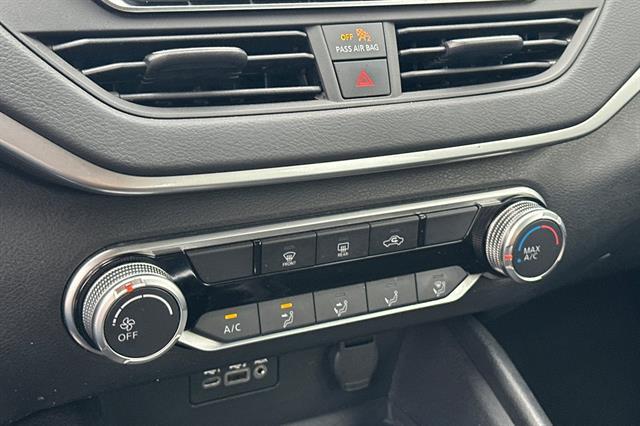 2022 Storm Blue Metallic Nissan Altima