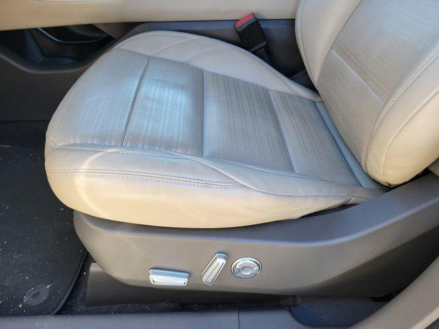 used 2024 Lincoln Nautilus car, priced at $48,369